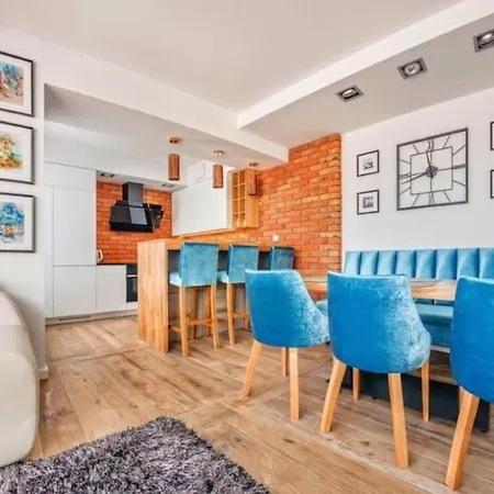 Apartment Close-central - One Bedroom With Balcony - Center - Sb12 *