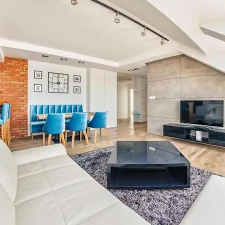 Close-central - One Bedroom With Balcony - Center - Sb12 Gdansk