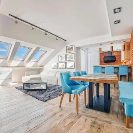 Close-central - One Bedroom With Balcony - Center - Sb12 Gdańsk